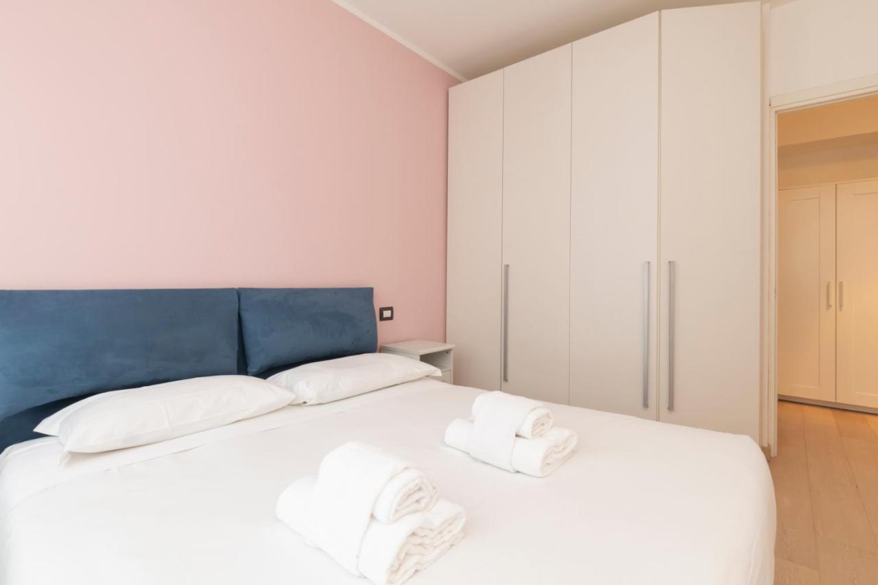 Luxury Apartment Near Bocconi Zamenhof 7 Milán Exterior foto