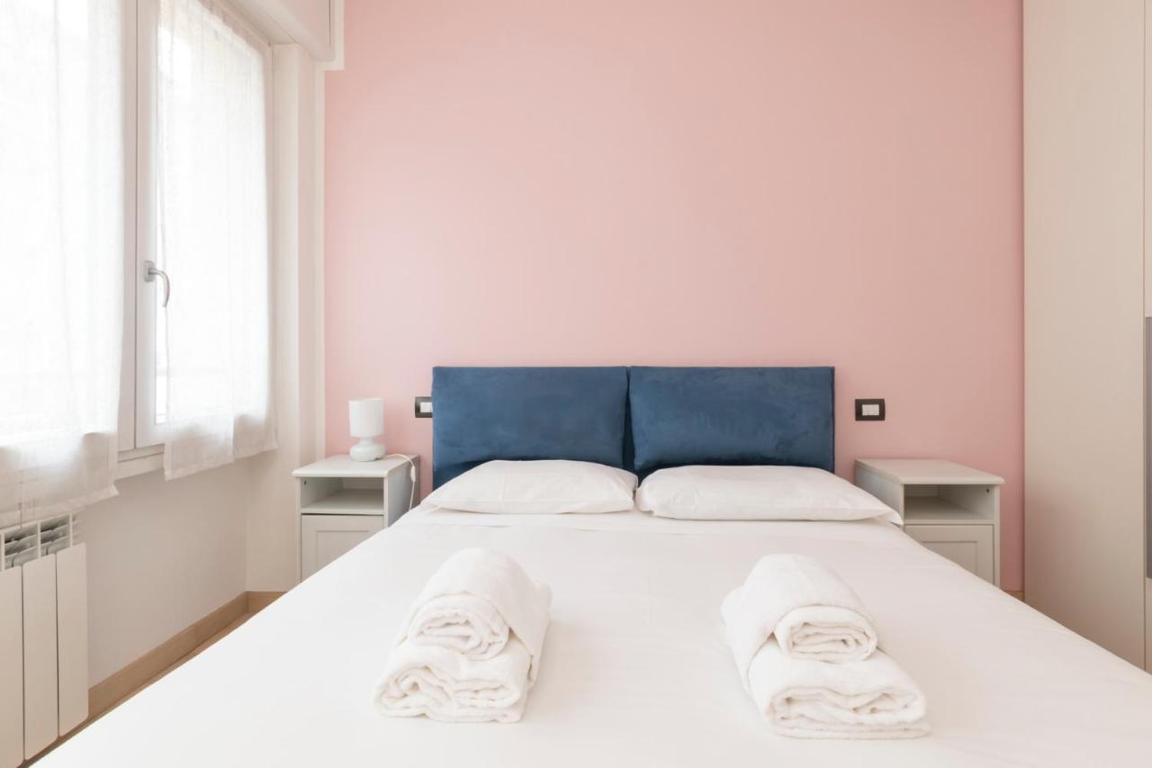 Luxury Apartment Near Bocconi Zamenhof 7 Milán Exterior foto