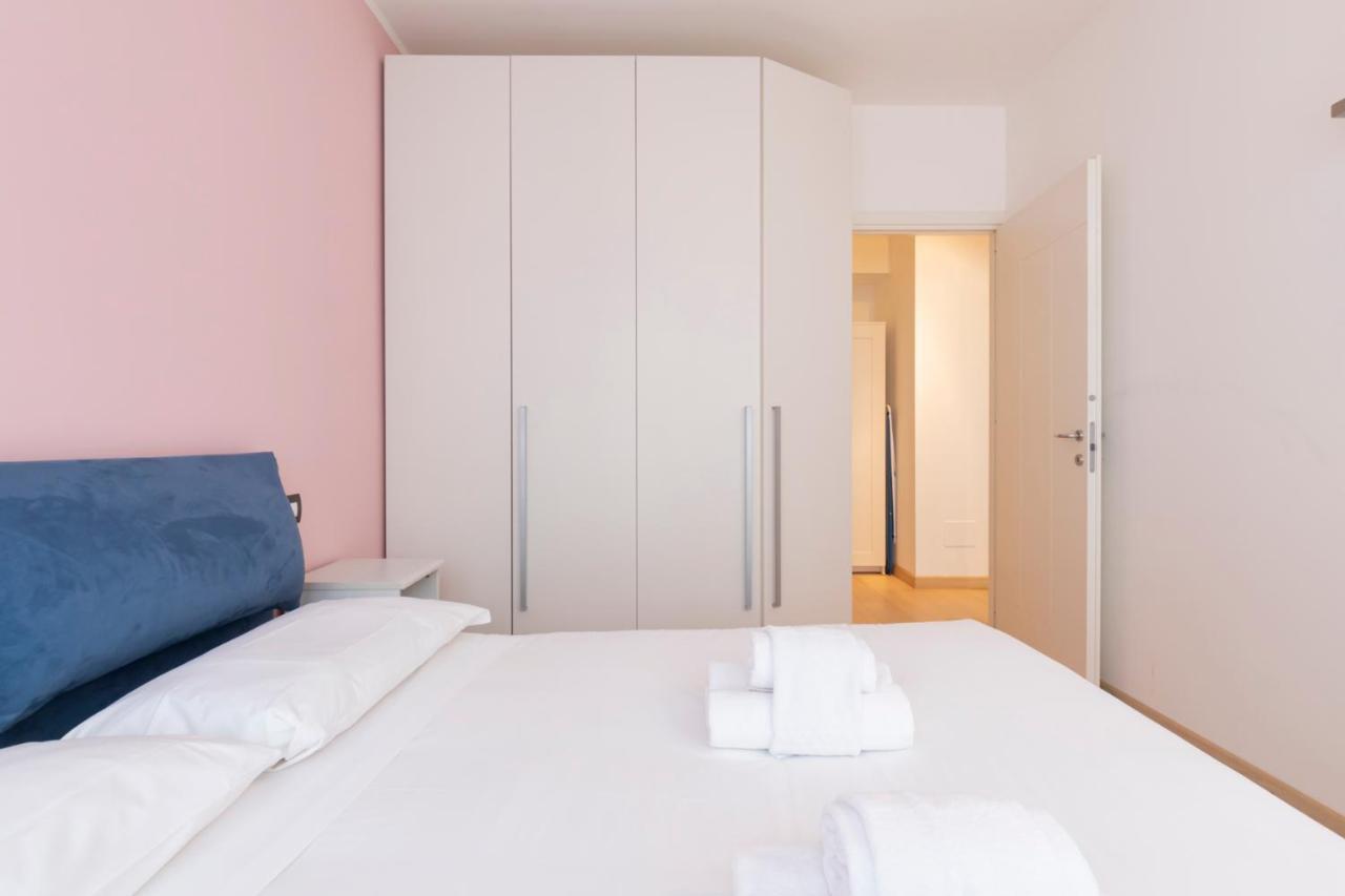 Luxury Apartment Near Bocconi Zamenhof 7 Milán Exterior foto